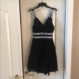 Black v neck homecoming dress